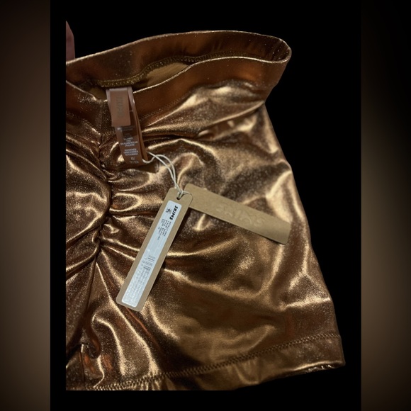 NWT Skims Metallic swim V waist short - Picture 7 of 7